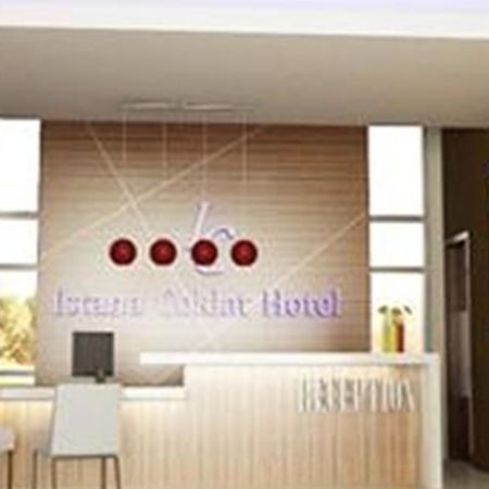 Hotel New Coklat Surabaya Bagian luar foto